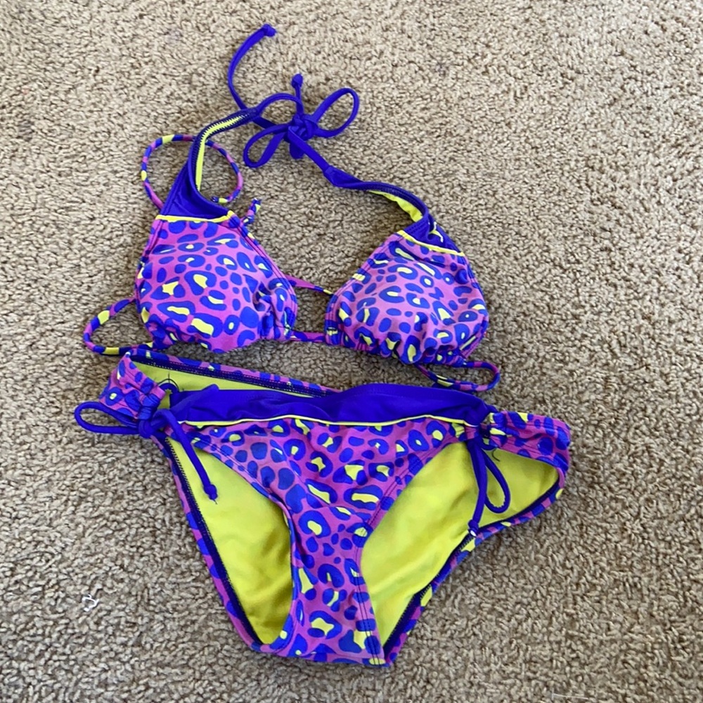 Cute suit here!